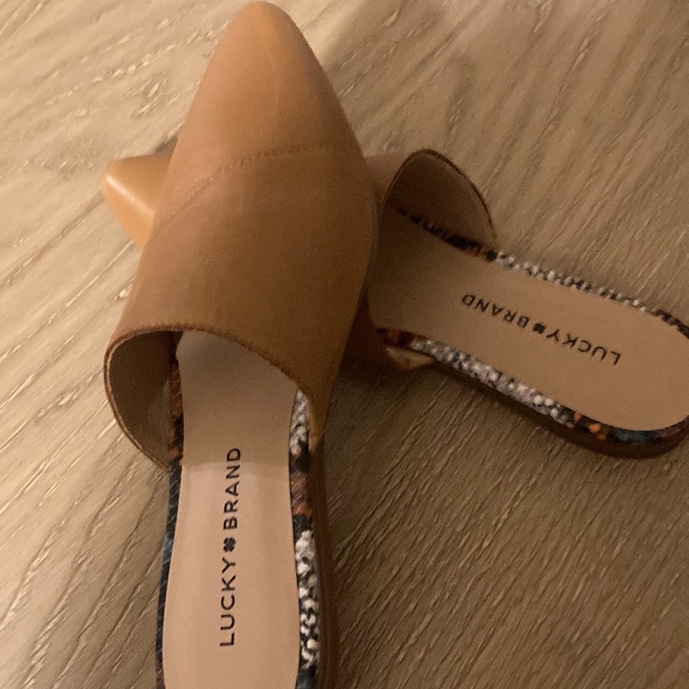 Lucky brand leather shoes size 7 - Picture 4 of 7